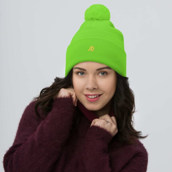 pom-pom-knit-cap-neon-green-front-693be9744dc44.jpg Enigmina