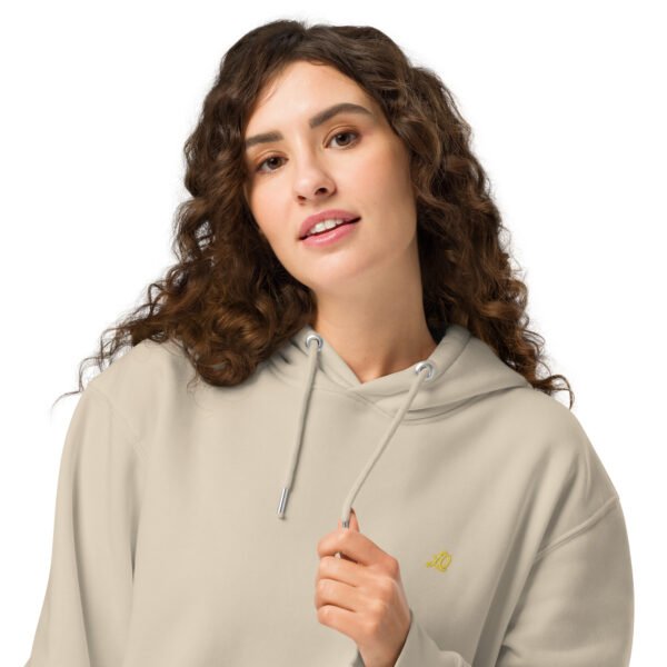 unisex-essential-organic-hoodie-desert-dust-front-2-693a1f8d8c57d.jpg Trama