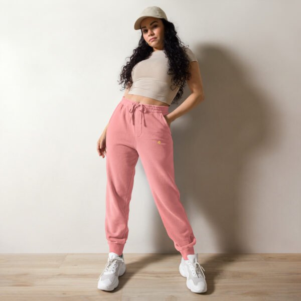 unisex-pigment-dyed-sweatpants-pigment-pink-front-693a664f05b6f.jpg Eclissi