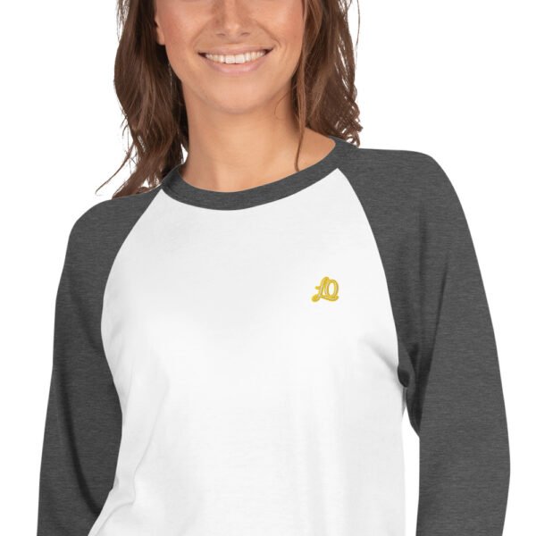 unisex-34-sleeve-raglan-shirt-white-heather-charcoal-zoomed-in-698bb7b67023e.jpg Avorio