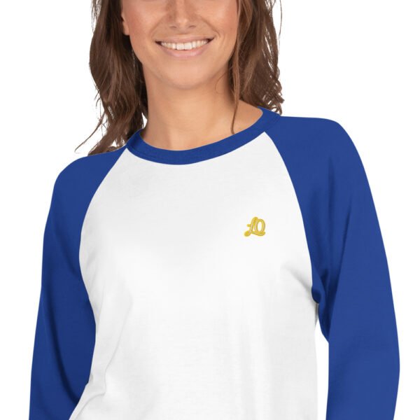 unisex-34-sleeve-raglan-shirt-white-royal-zoomed-in-698bb7b66e788.jpg Avorio