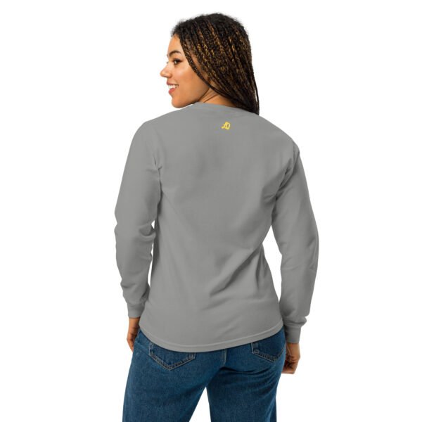 unisex-garment-dyed-heavyweight-long-sleeve-shirt-grey-back-698bb843de686.jpg Trama