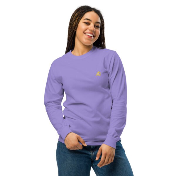 unisex-garment-dyed-heavyweight-long-sleeve-shirt-violet-front-698bb843e055a.jpg Trama